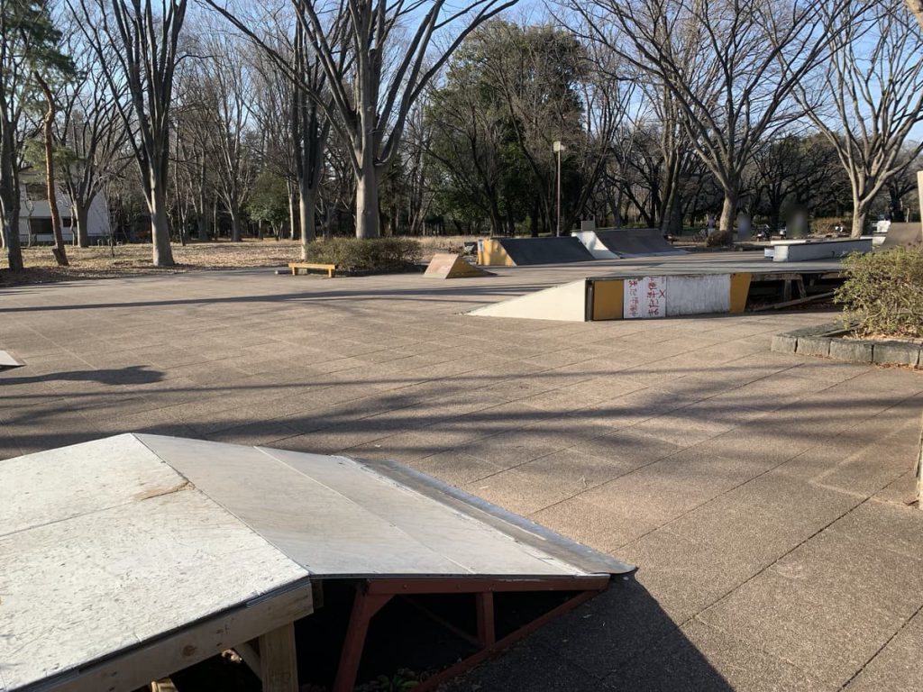 スケートボードが正式に許可されている武蔵野公園